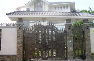 Cách chọn kích thước cổng biệt thự theo phong thủy