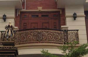 ToanTamVillaGate - Mẫu hoa văn lan can phong cách cổ điển dành cho ban công 